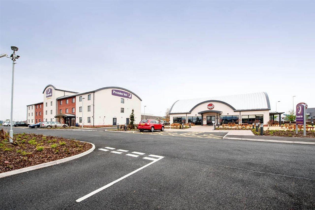 Premier Inn Barrow In Furness Exterior foto
