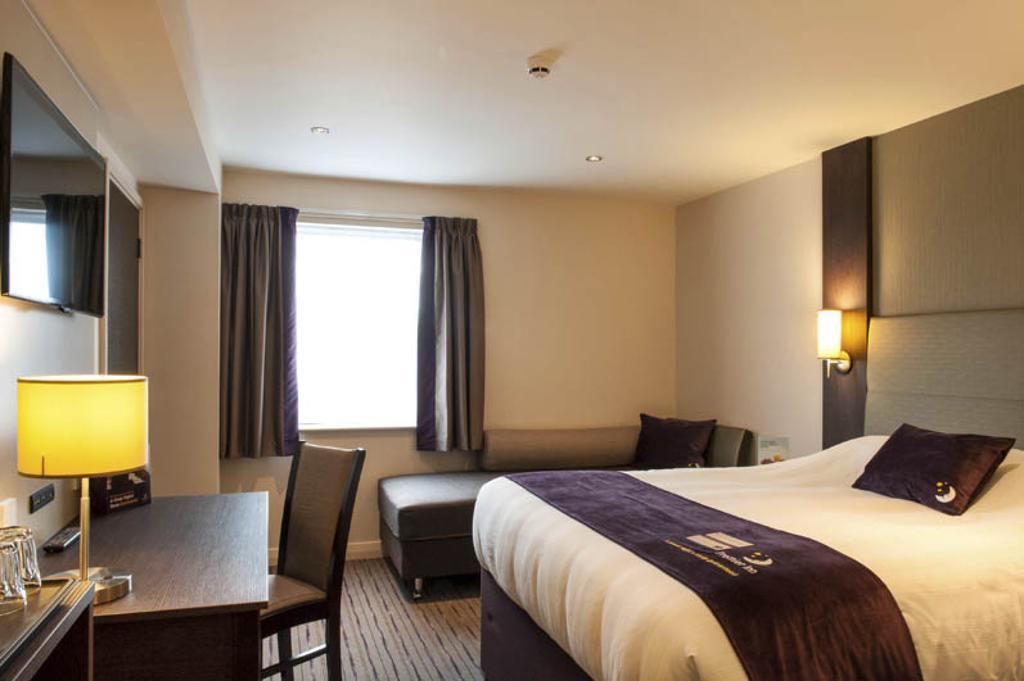 Premier Inn Barrow In Furness Exterior foto