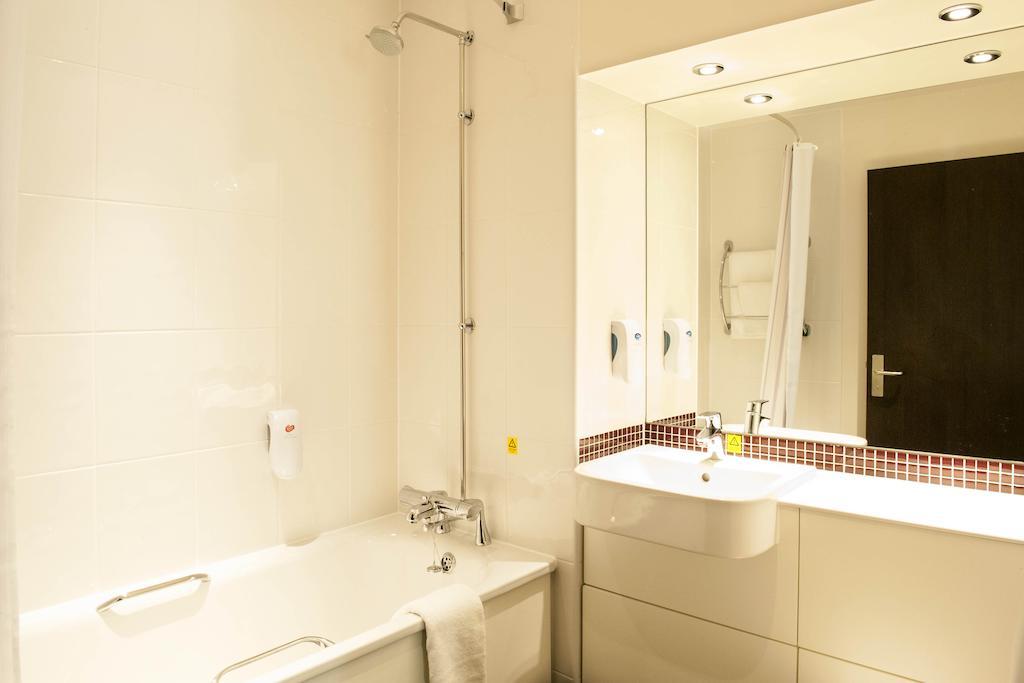 Premier Inn Barrow In Furness Quarto foto