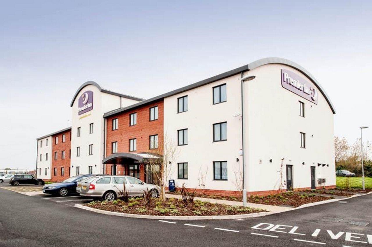 Premier Inn Barrow In Furness Exterior foto