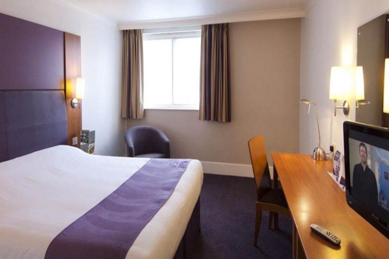 Premier Inn Barrow In Furness Exterior foto